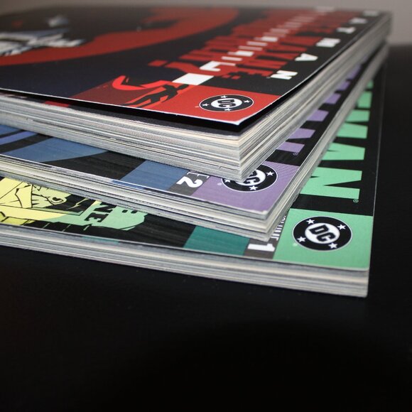 3/$77❤️3x graphic novels - Batman: Bruce Wayne Murderer + Fugitive Volumes 1&2 - Picture 6 of 7